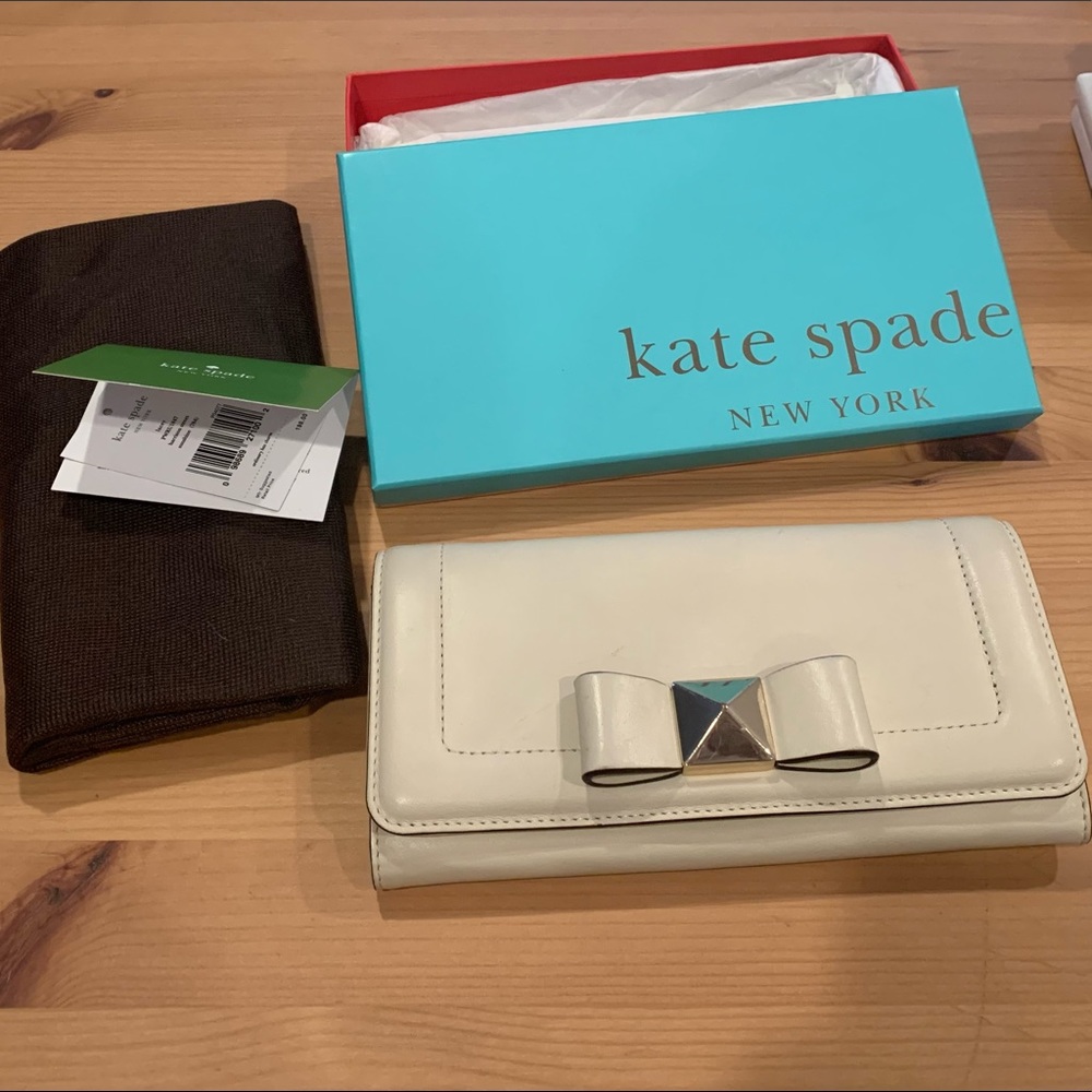 Kate Spade Terrace Cindy Leather Wallet Beige Bow